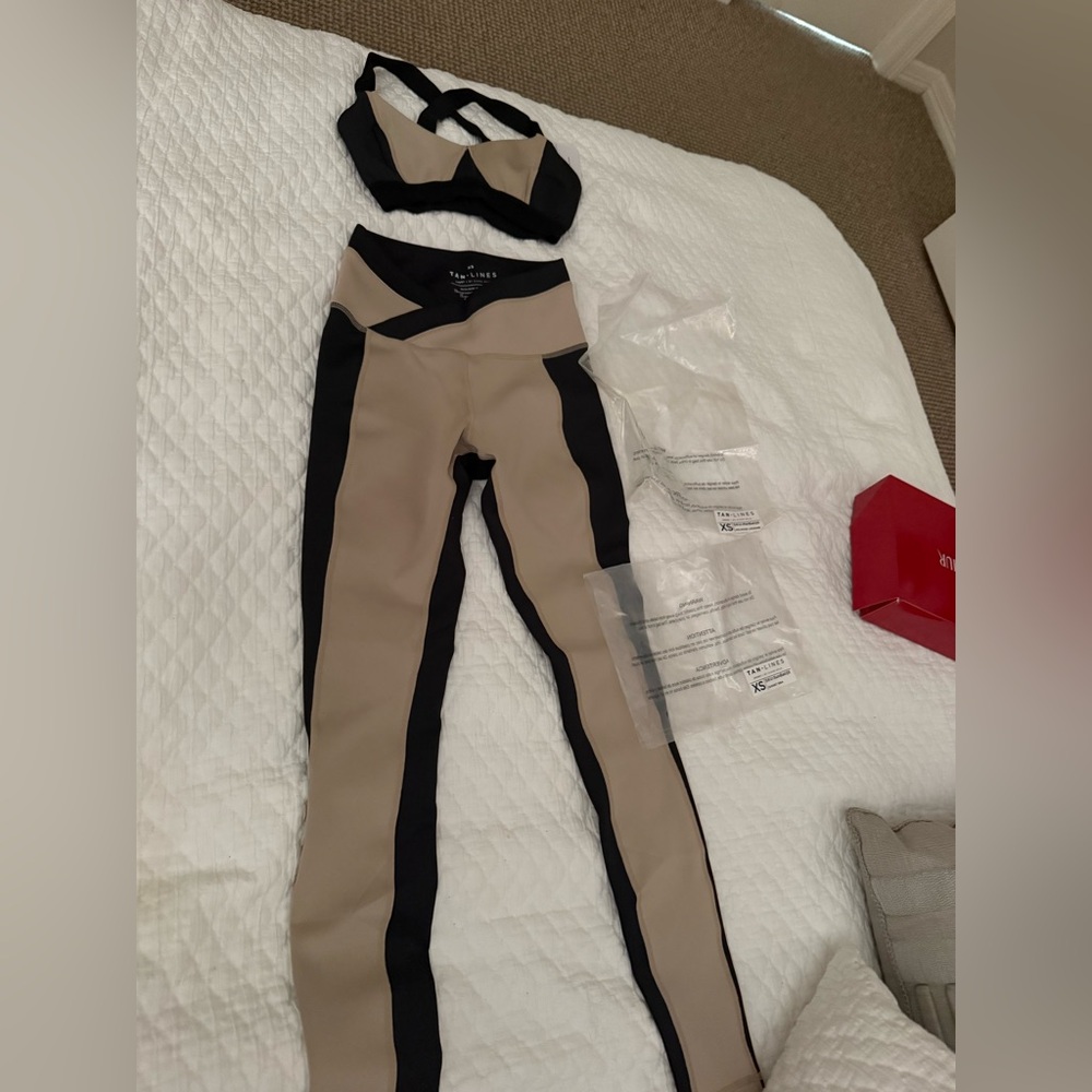 Yoga outfit by Tan Lines